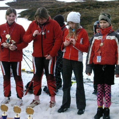 Jónsmót 2004 - Tvíkeppni 11 ára- Karen,Kolfinna,Brynja,Margrét